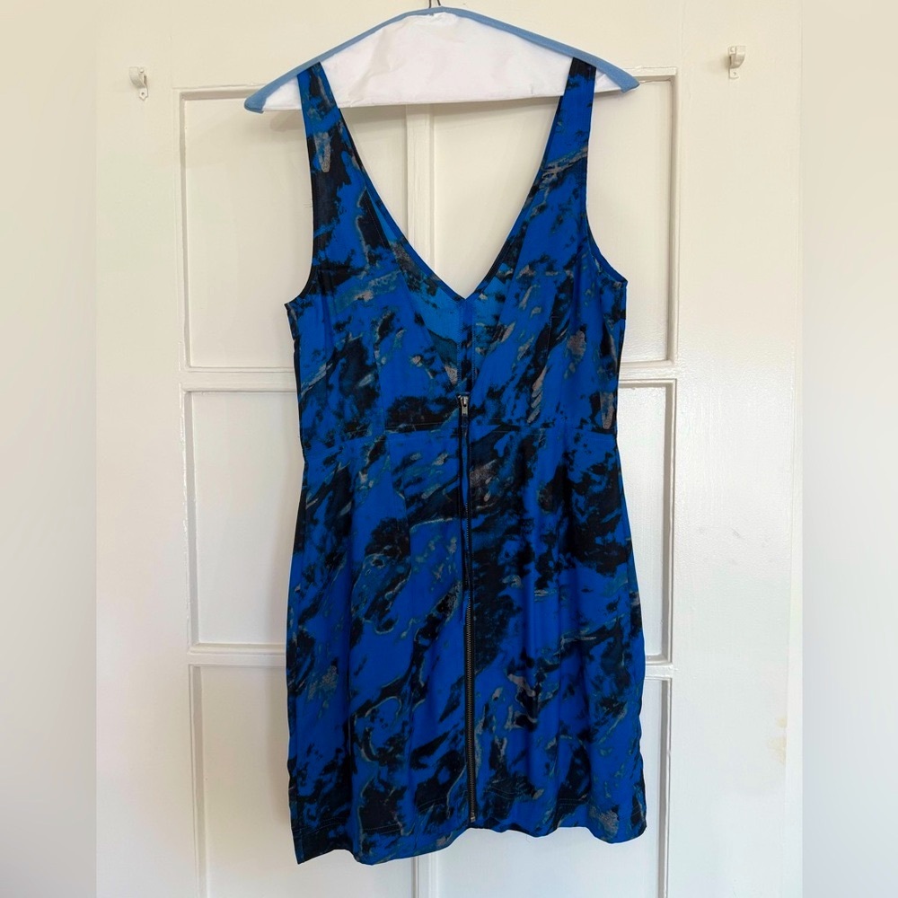 Silence + Noise Blue and Black Sheath Mini Dress - Picture 2 of 4